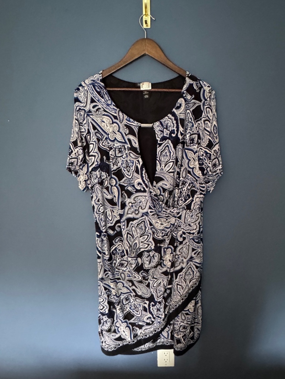 INC International Concepts wrap dress in EUC Size 3X